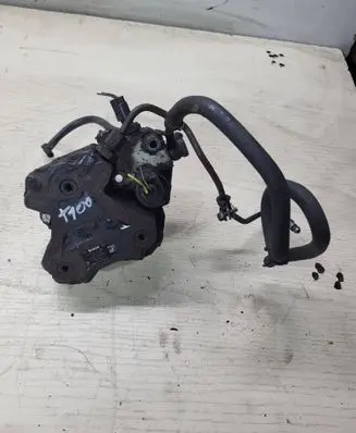 Mercedes-Benz B W246 W242 Fuel injection high pressure pump A6400700701 0445010120