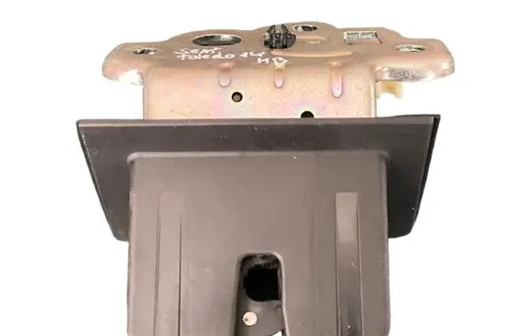 Seat Toledo IV (NH) Tailgate/trunk/boot lock/catch/latch 8R0827505A 065513