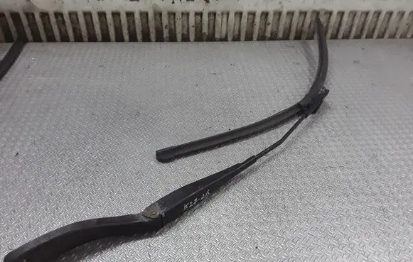 Volvo S40 Windshield/front glass wiper blade 8620200LHD