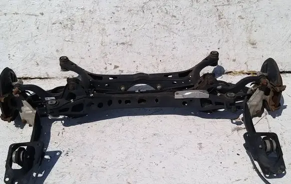 Volkswagen PASSAT B8 Rear axle beam 