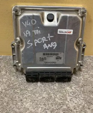 Volvo S40, V40 Engine control unit/module ECU 0281011609 800M8200319960 0281011605