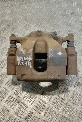 Toyota Avensis T270 Front brake caliper