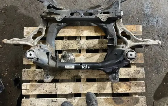Audi Q7 4L Front subframe 7L0400025 DD011538 0041013