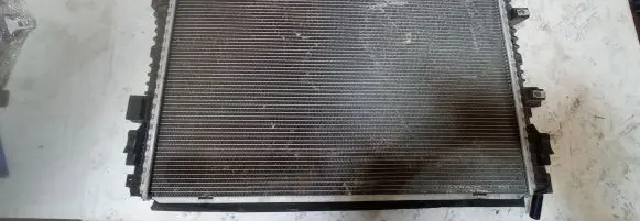 Ford Mustang VI Coolant radiator