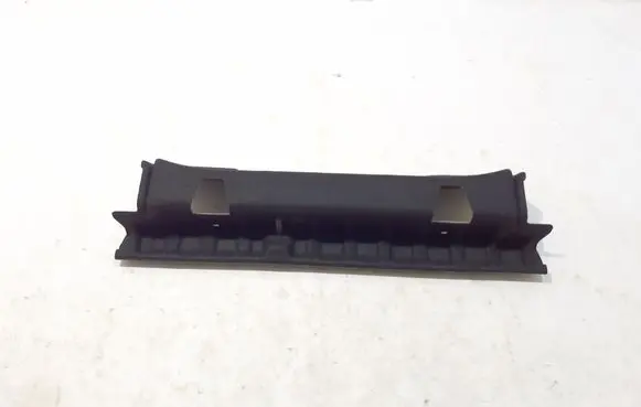 BMW 1 F40 Tailgate/trunk side cover trim 7448200