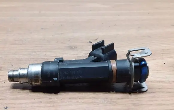 Ford Galaxy Fuel injector 0280158105