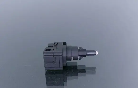 Audi A3 S3 8L Brake pedal sensor switch 32866 6Q0945511