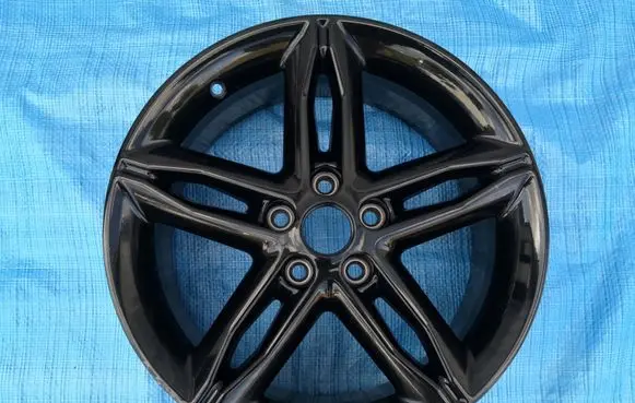 Ford Focus R17 alloy rim 