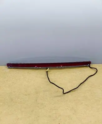 Third/center stoplight