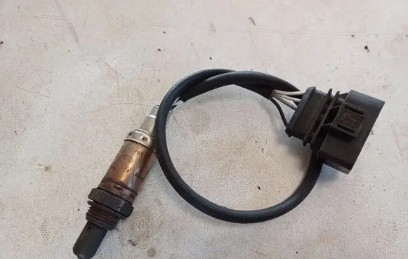 Audi A6 S6 C4 4A Lambda probe sensor 030906265AE 0258003544