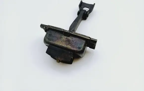 Mercedes-Benz A W168 Rear door check strap stopper A1687300116