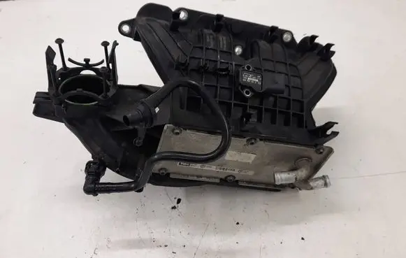 Volkswagen Golf VI Intake manifold 03C129711AD 26022010 03c145749b