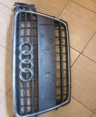 Audi A4 S4 B8 8K Front bumper upper radiator grill 8k0853651