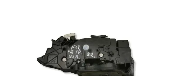 BMW 2 F44 Front door lock 7956135