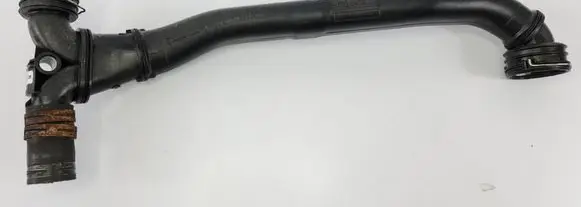 Porsche Cayman 987 Engine coolant pipe/hose 99710675204