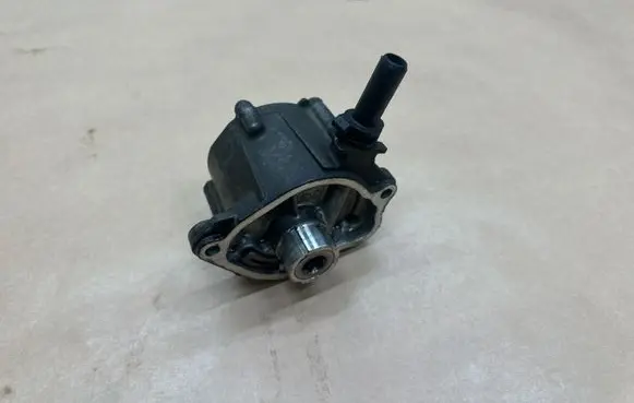 Mercedes-Benz Vito Viano W639 Vacuum pump GD01495