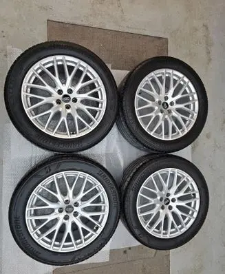 Audi Q7 4M R20 alloy rim 4M0601025BJ 4M0601025Q