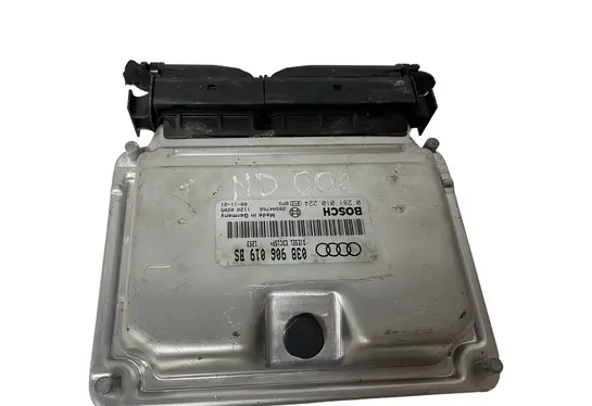 Audi A6 S6 C5 4B Engine control unit/module 038906019BS 0281010224