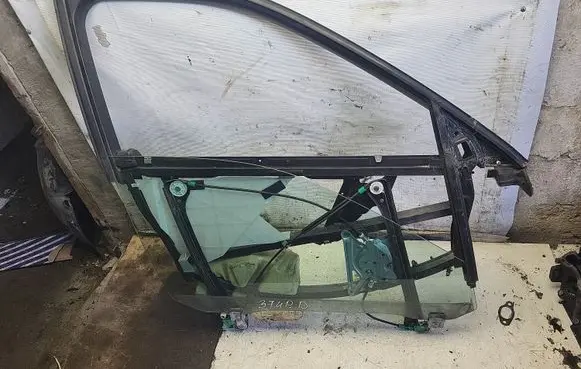 Audi A4 S4 B5 8D Front window lifting mechanism without motor 