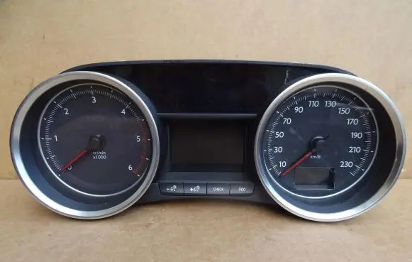 Peugeot 508 Speedometer (instrument cluster) 9804210080