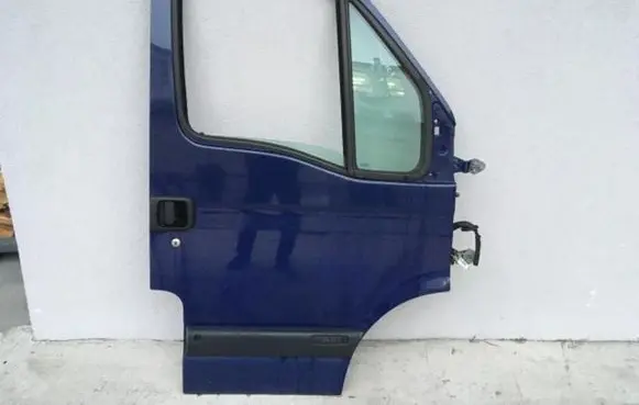 Renault Master II Front door DRZWI PRAWY PRZÓD RENAULT MASTER II 03-09
