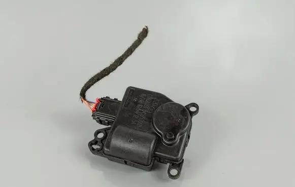 Dodge Durango Air flap motor/actuator CT658001545250008