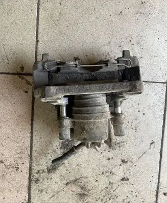 Volvo S60 Front brake caliper