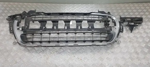 Peugeot 308 Front bumper lower grill 9674576777