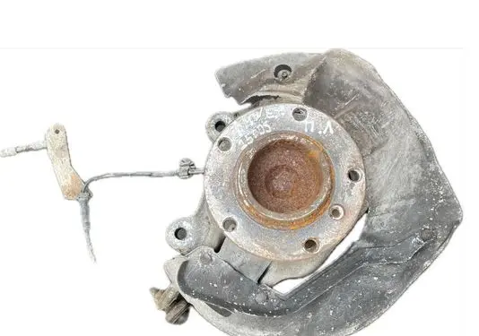 BMW 5 E39 Front wheel hub spindle knuckle