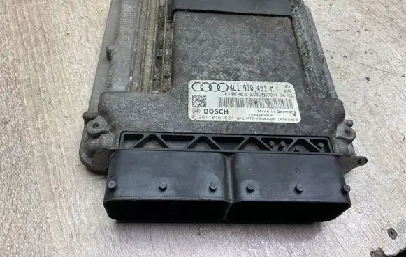 Audi Q7 4L Engine control unit/module ECU 4l1910401m 0281016834