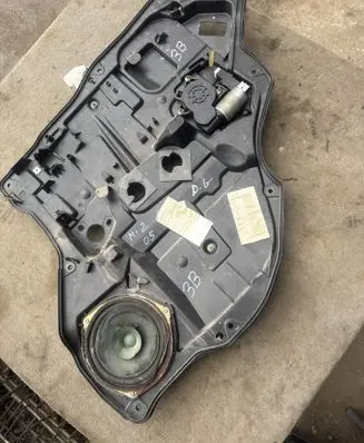 Mazda 2 Rear door window regulator with motor CM011640 TD773Z25