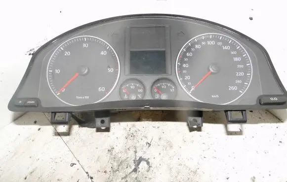 Volkswagen Golf V Speedometer (instrument cluster) 1K0920863B