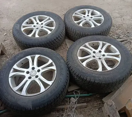 Hyundai Santa Fe R17 alloy rim Nocode