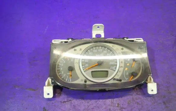 Nissan Almera Tino Speedometer (instrument cluster) BU067