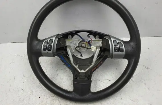 Suzuki Swift I Steering wheel 