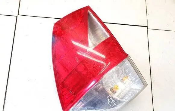 Honda FR-V Rear/tail lights