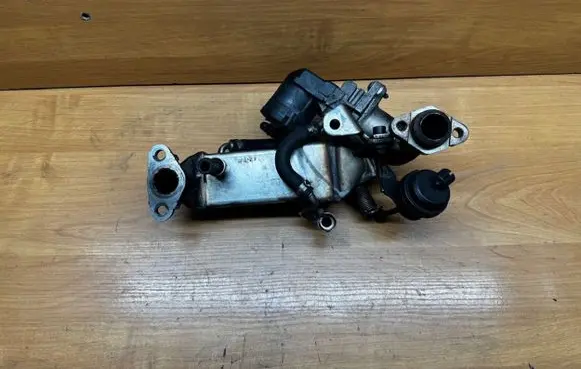 BMW 5 F10 F11 EGR valve cooler 7805446