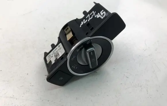 Mercedes-Benz E W212 Light switch A2129050551