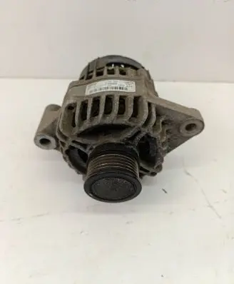 Alfa Romeo Giulietta Generator/alternator 51884886