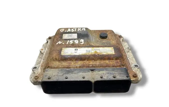 Opel Astra H Engine control unit/module 55571776