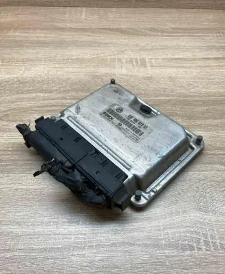 Seat Ibiza III (6L) Engine control unit/module ECU 038906019HT 0281010947