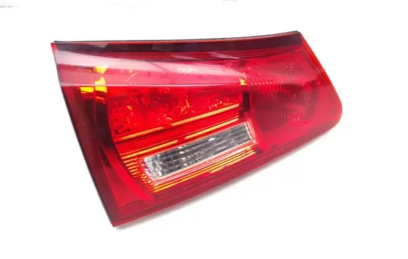 Lexus IS 220D-250-350 Tailgate rear/tail lights