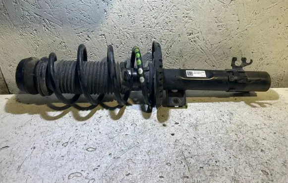Volkswagen Polo V 6R Front shock absorber/damper 6R0413031AJ 166VVM0AAU3N6R 166YVMMAAU3N6R