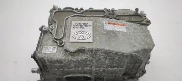Toyota Yaris Voltage converter inverter G920052010