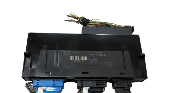 BMW 5 F10 F11 Comfort/convenience module 9312766 8406458246 504D16F07