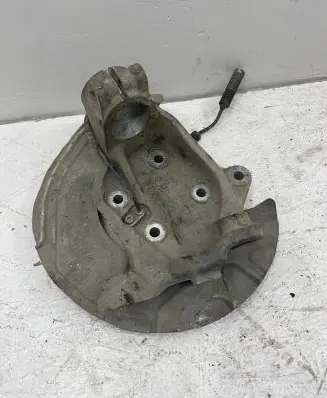 BMW 3 E90 E91 Front wheel hub 6764444 12201210