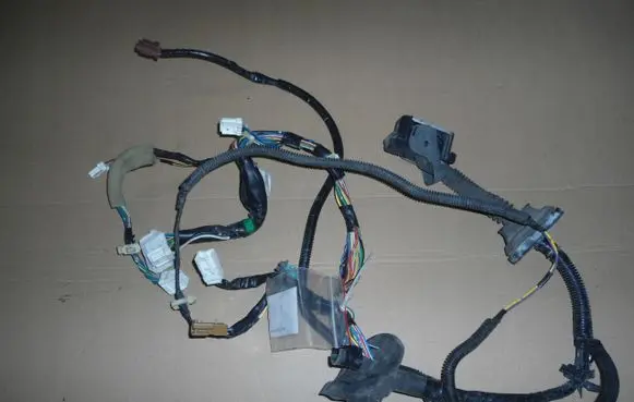 Infiniti Q45 III Front door wiring loom