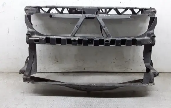 Volkswagen Phaeton Radiator support slam panel