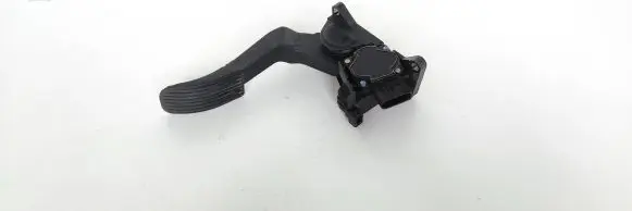 Mercedes-Benz Vito Viano W638 Accelerator throttle pedal A9013000404 185400059 0281002335
