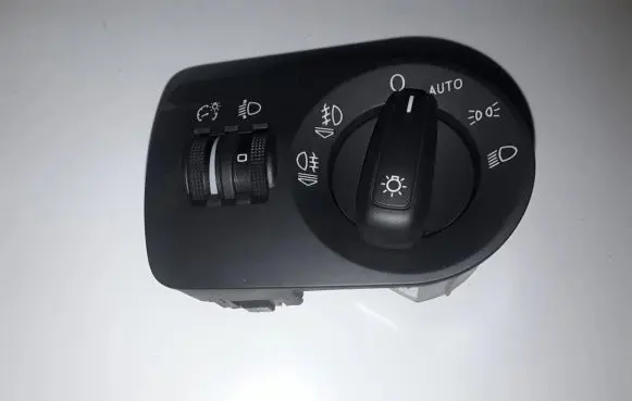 Audi Q3 8U Light switch 8U2941531A